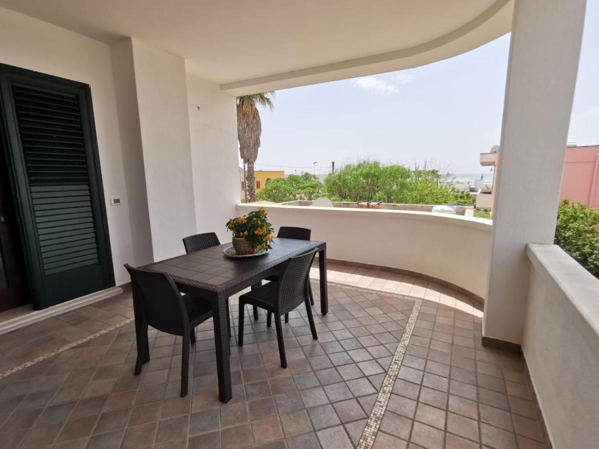 Casa Tramonto Vista Mare Apartment Marina Di Pescoluse Exterior photo